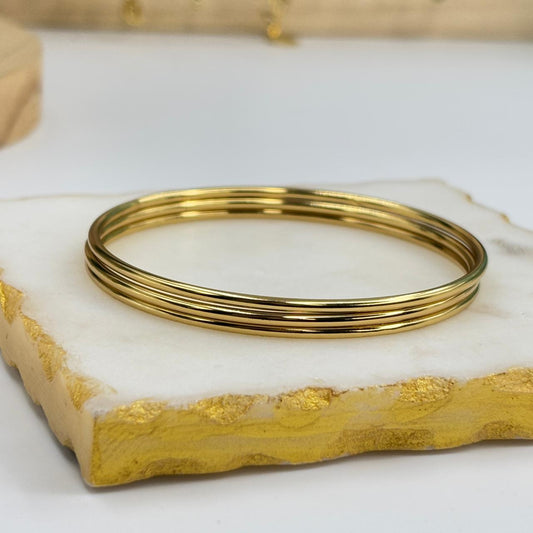 Classic Minimal Bangle (Size-2.4)