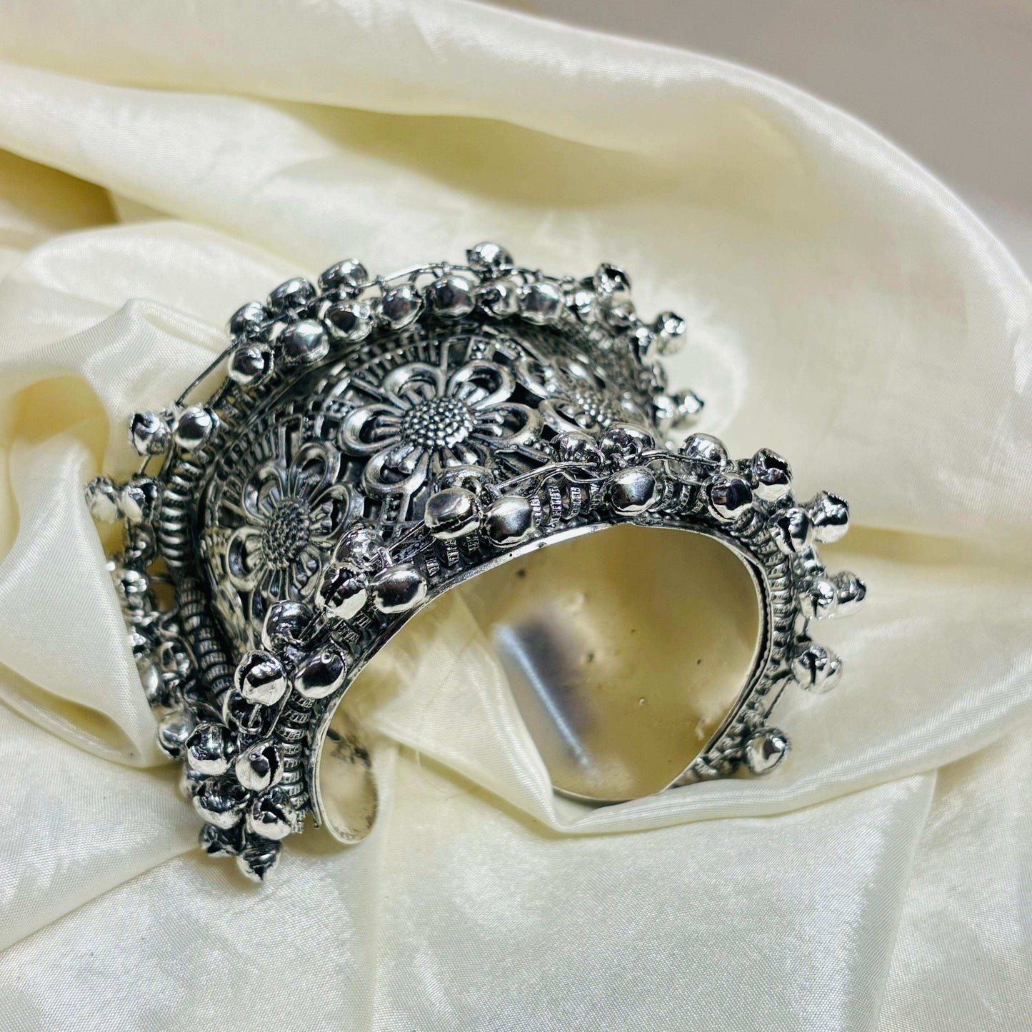Gul Adjustable Oxidise Bracelets