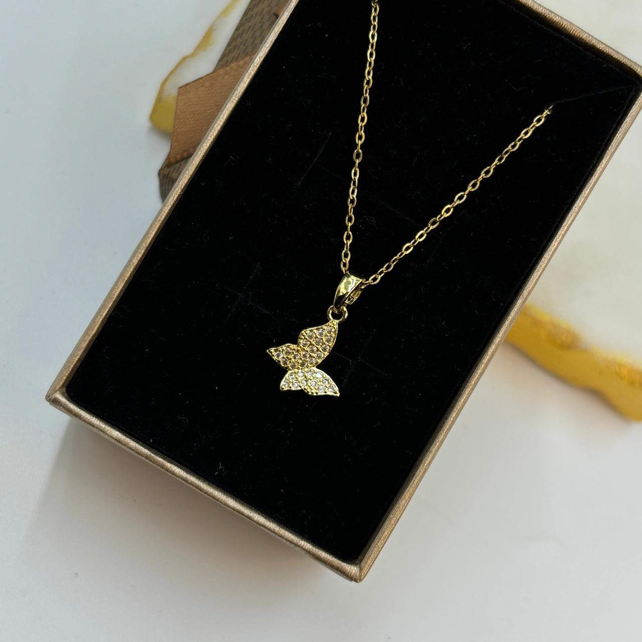 Dainty Wings Necklace ( Gold )