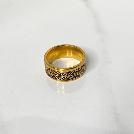 Trimura Menās Ring