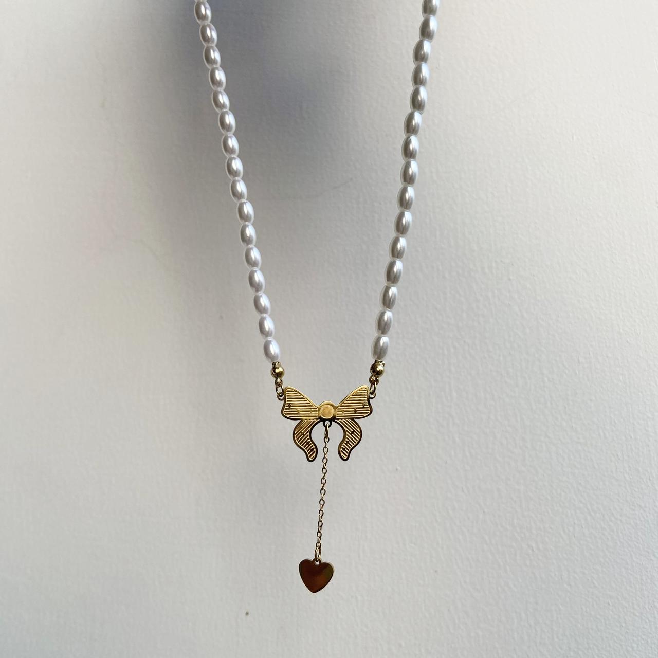 Fresh Pearl Butterfly Necklace