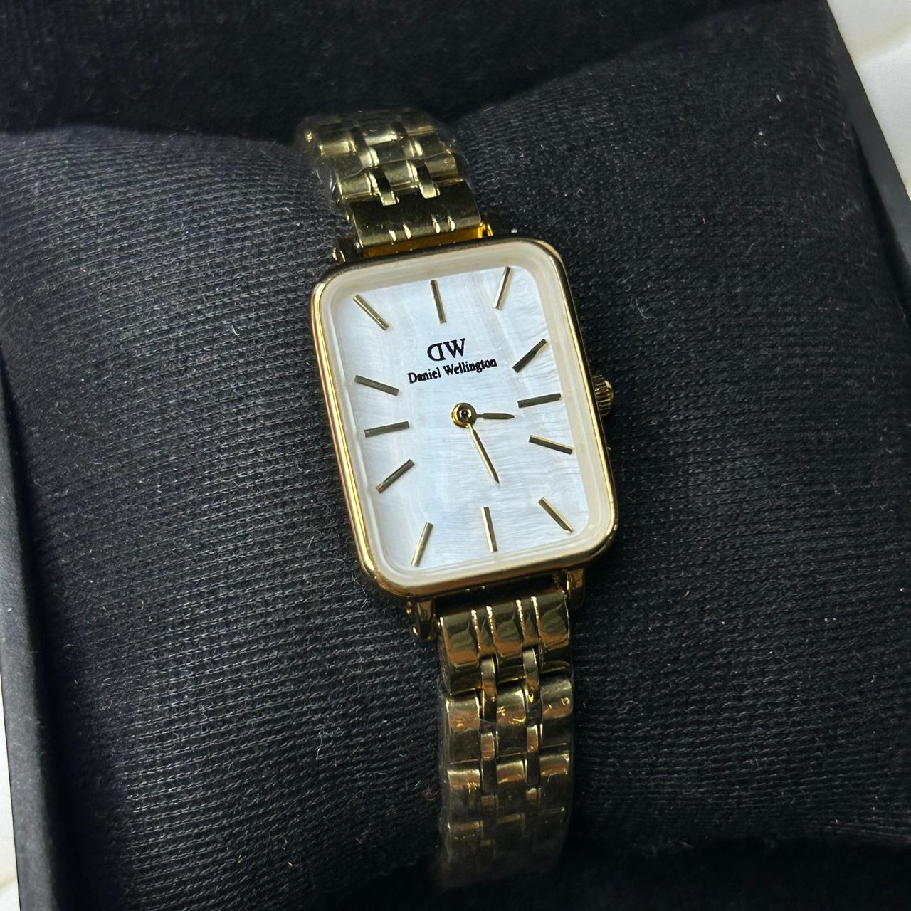 DW Square Chain Watch 03