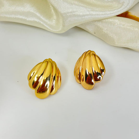Shell Studs