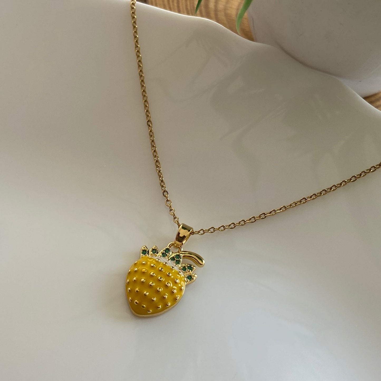 Pinapple Perry Necklace