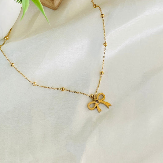 Cresty Bow Necklace