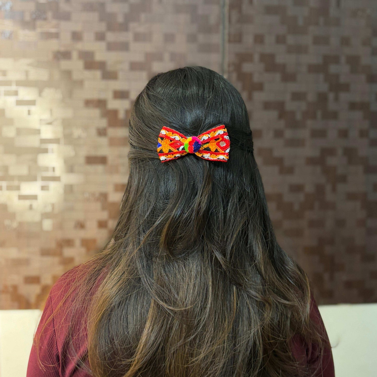 Pompom Medium Threadwork Bow