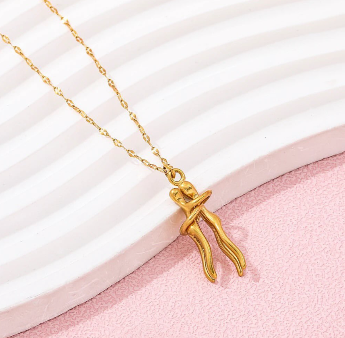 Unity Necklace | Couple Hug Necklace