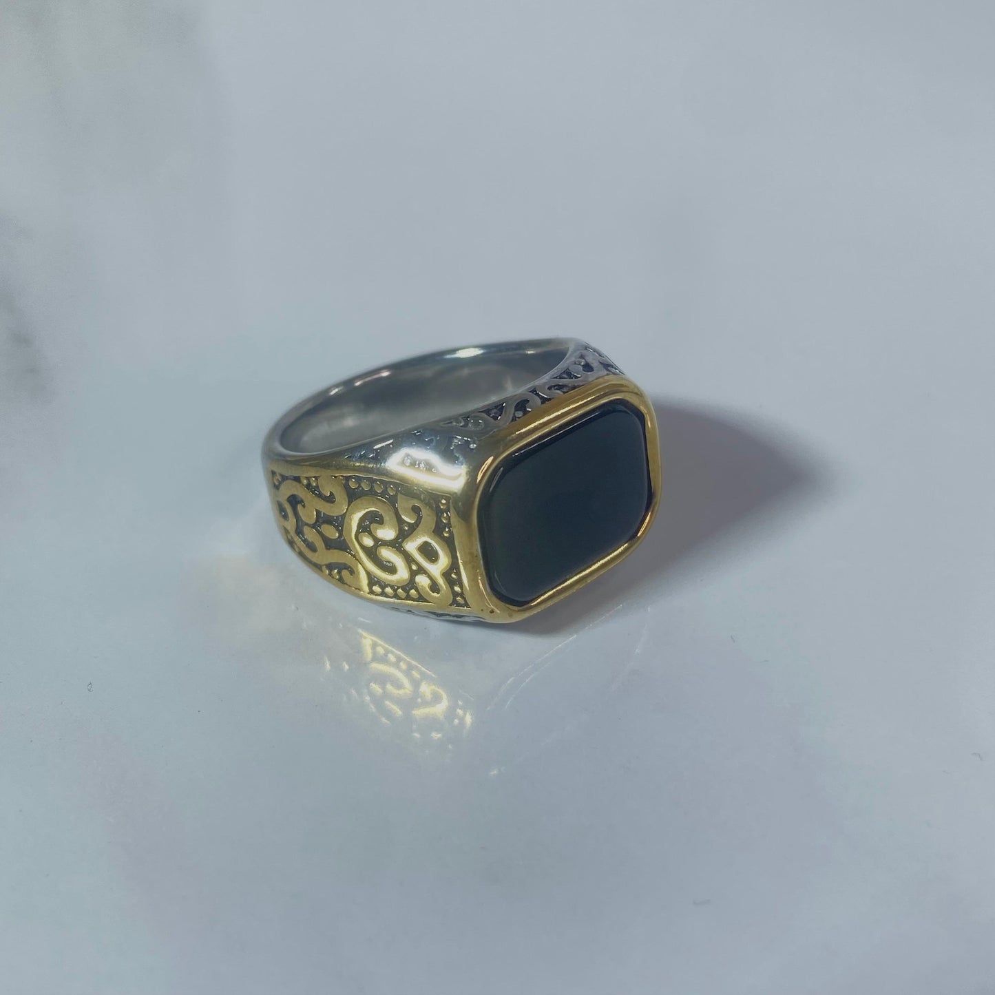 Flints Men’s Dual Tone Ring