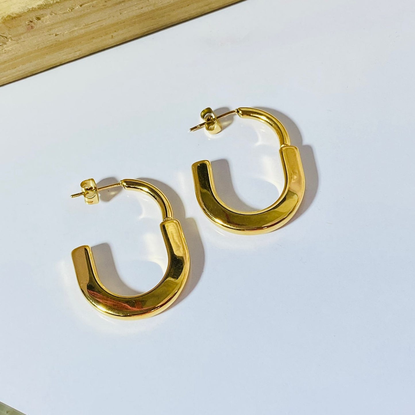 Bold Bella Hoops