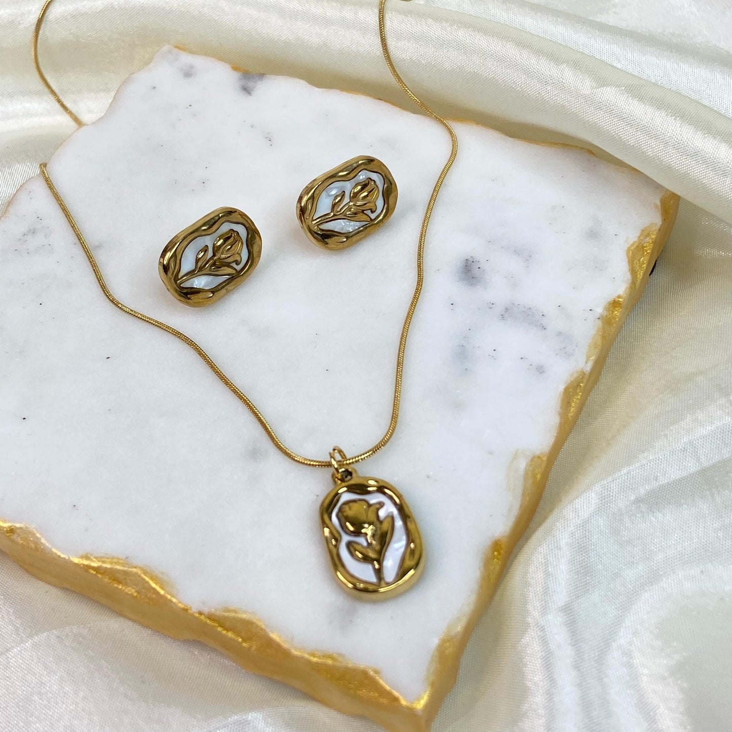 White Rose Jewelry Set ( Necklace+ Set)