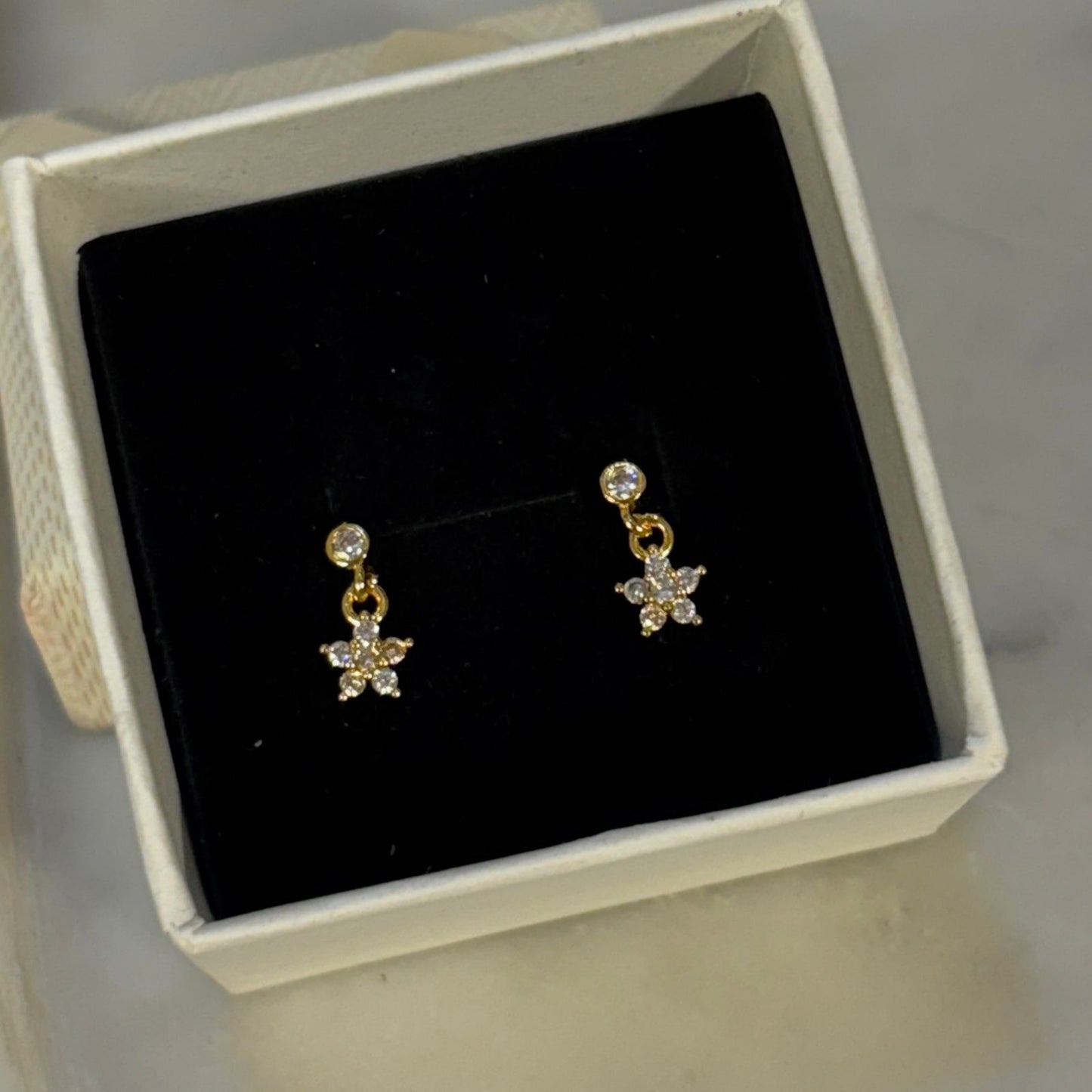 Flory Charm Flatback Earrings