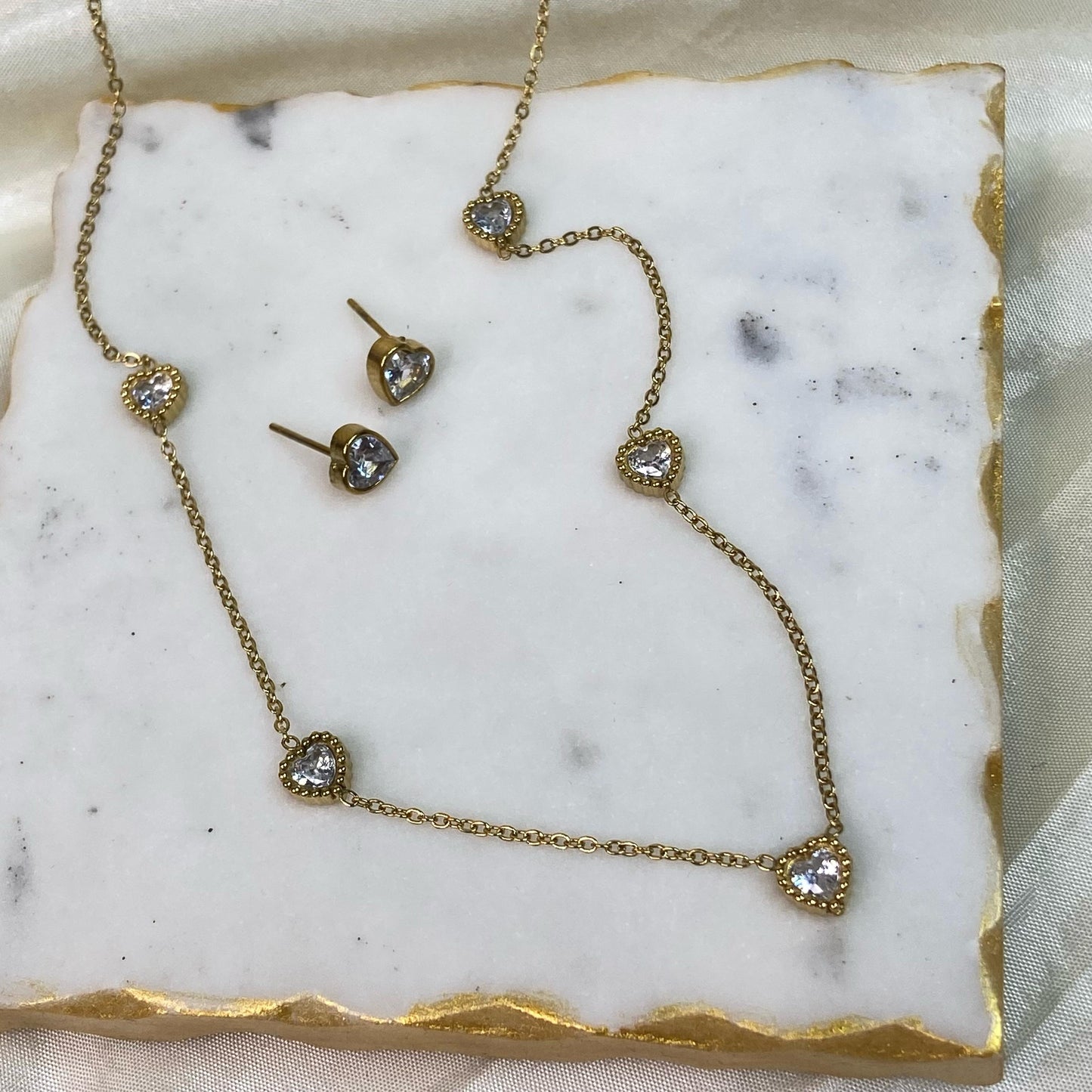 Heartiful Jewelry Set ( Necklace+ Earrings)