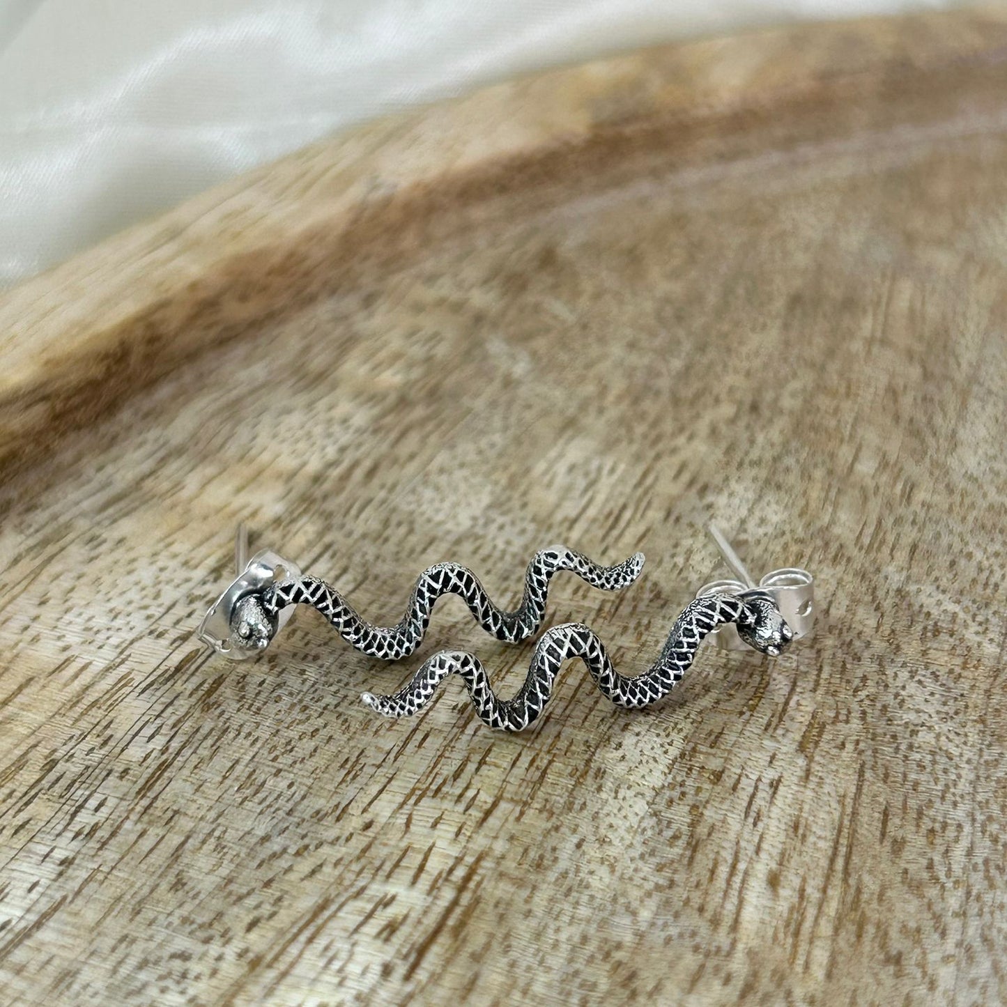 Snake Minimal Studs( Silver)