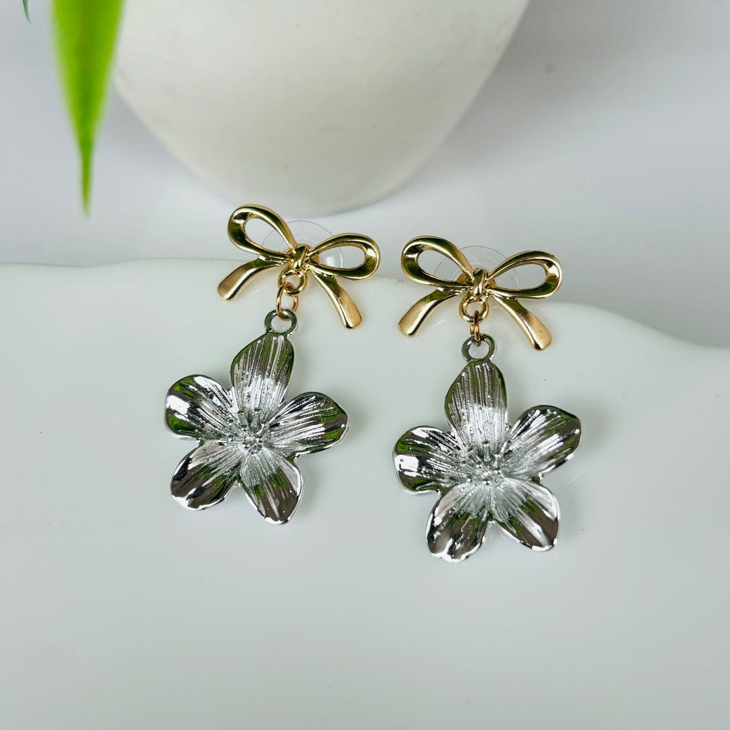 Fusion Bow Flora Earrings