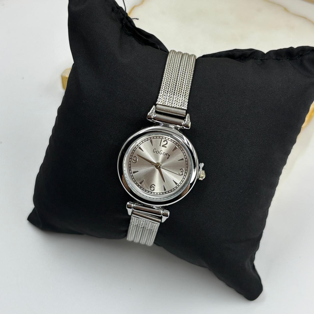 Vintage Watch 044