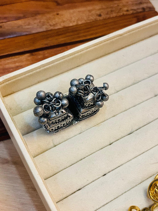Choksi 2 Fingers Ring