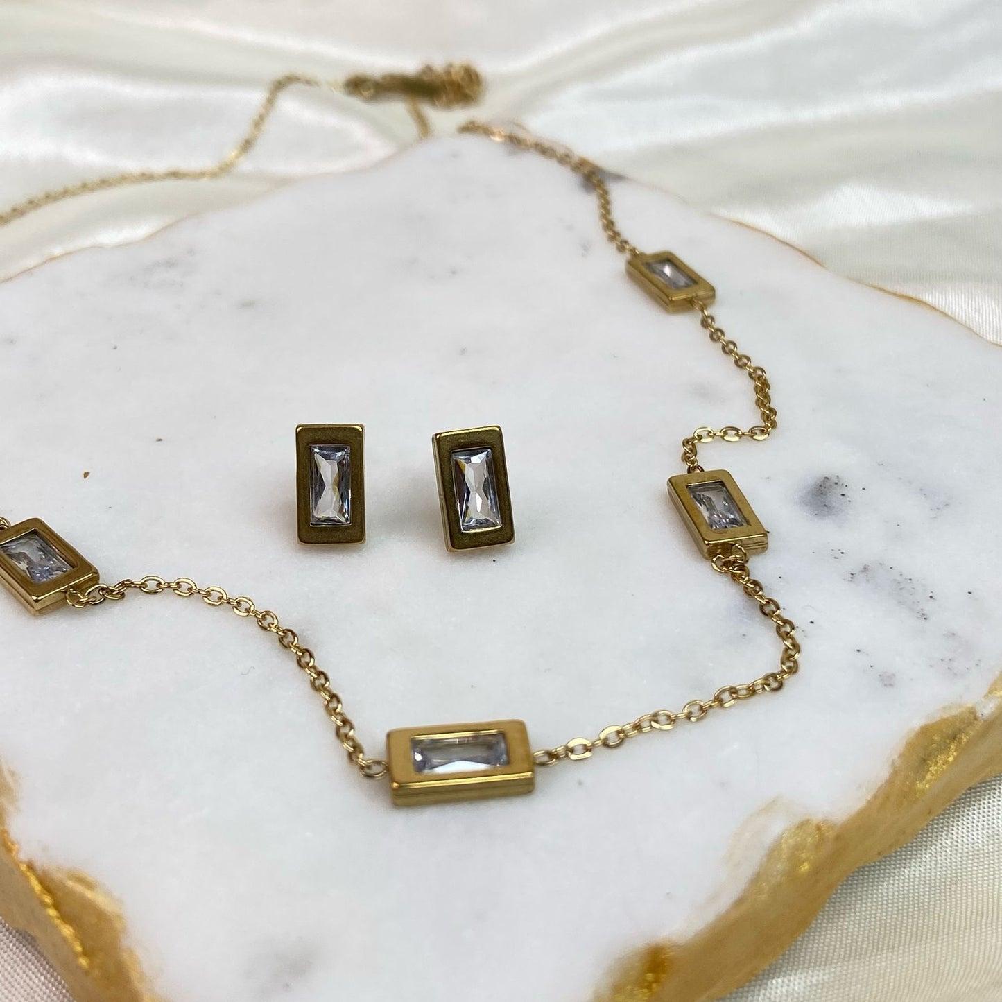 Savana Jewelry Set (Necklace+Earrings)