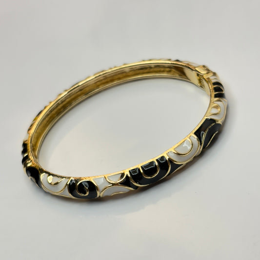 Vintage White Enamel Bangle