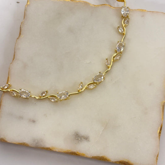 White Cinderella Necklace