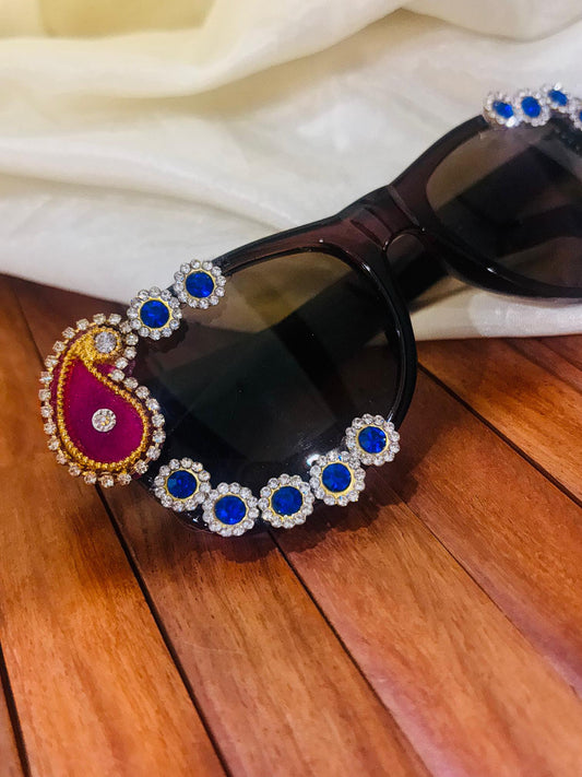 Kairi Quirky Sunglasses