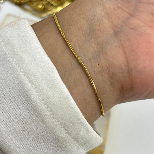 Adjustable Sleek Chain Bracelet