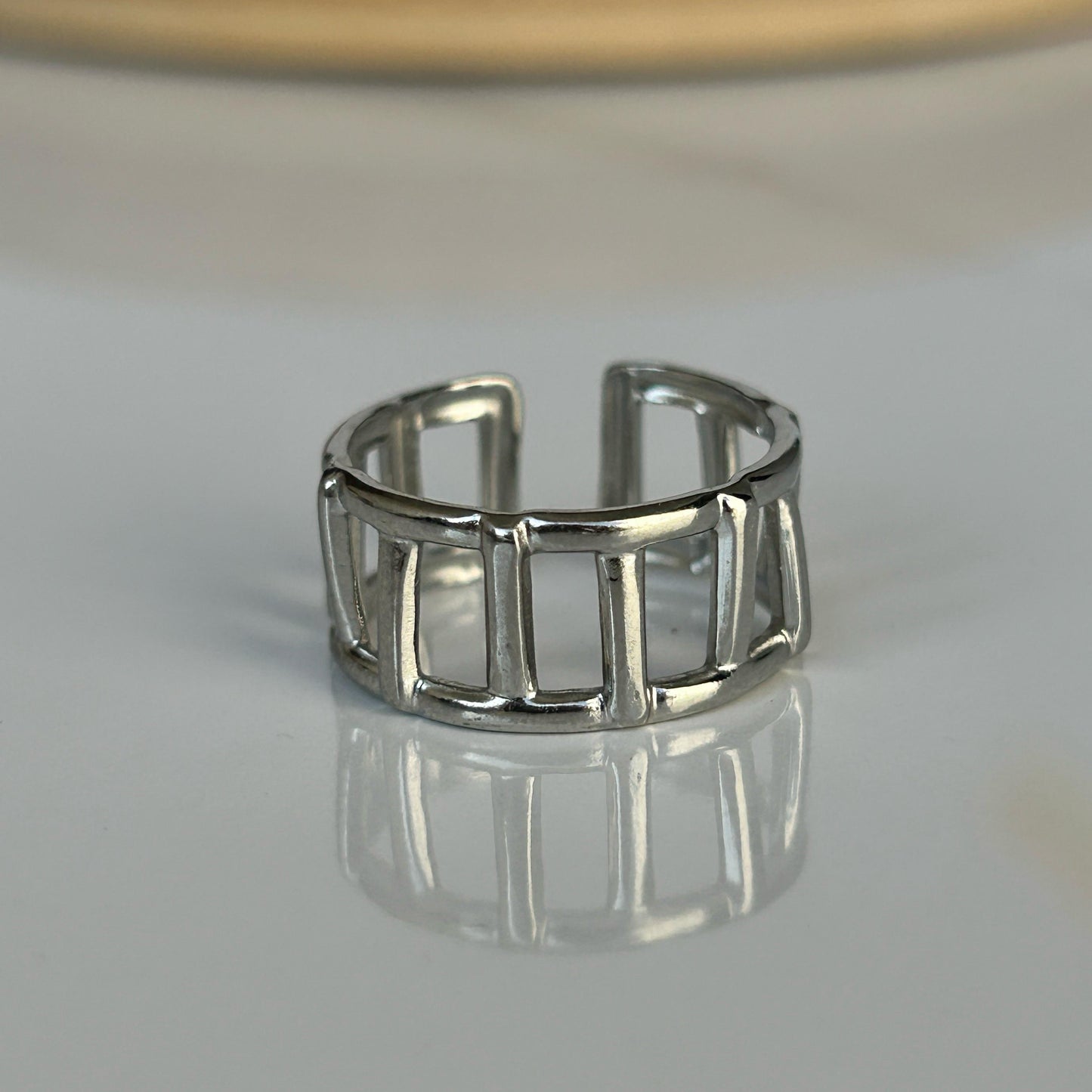 Finch Silver Ring