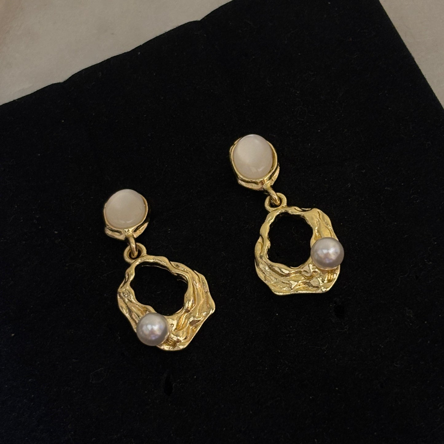 Aurelia Clip-On Pearl Earring