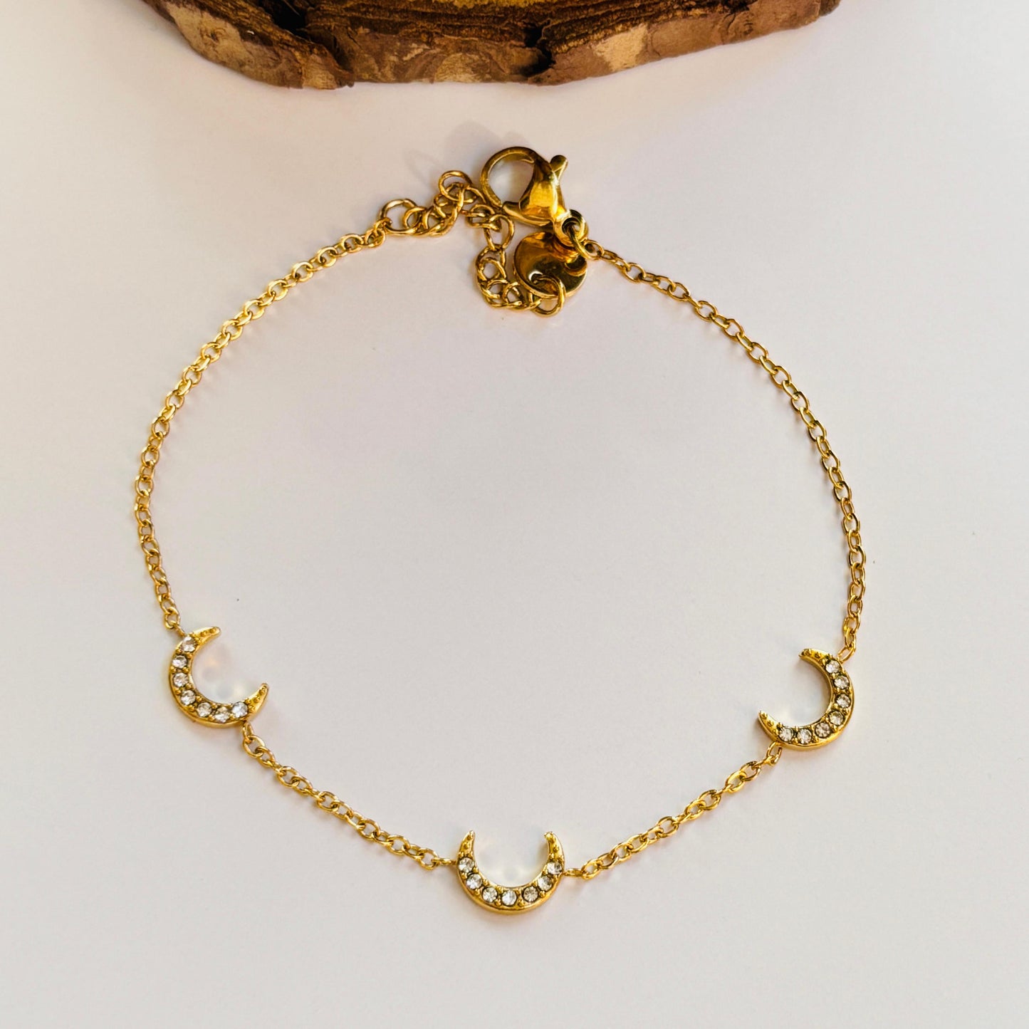 White Moon Bracelet (B2G3)