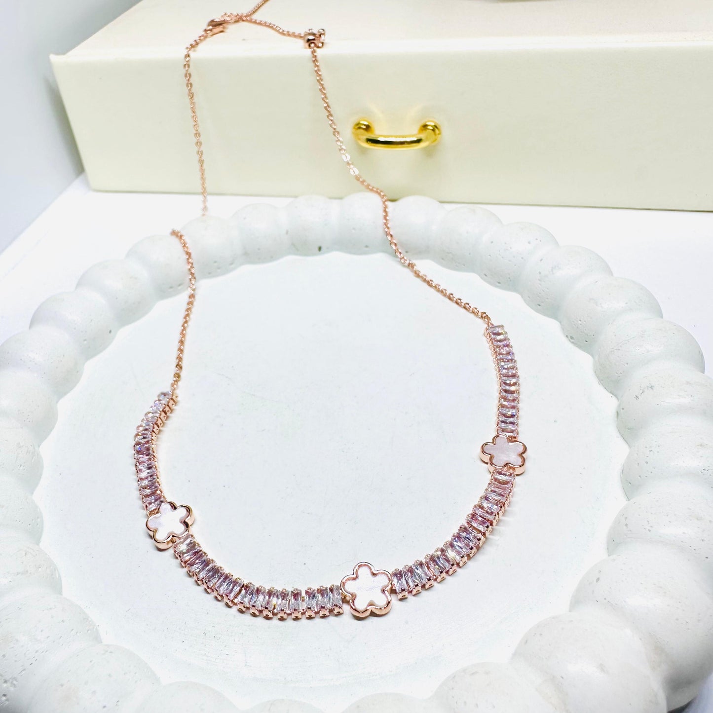 Flora Tennis Choker