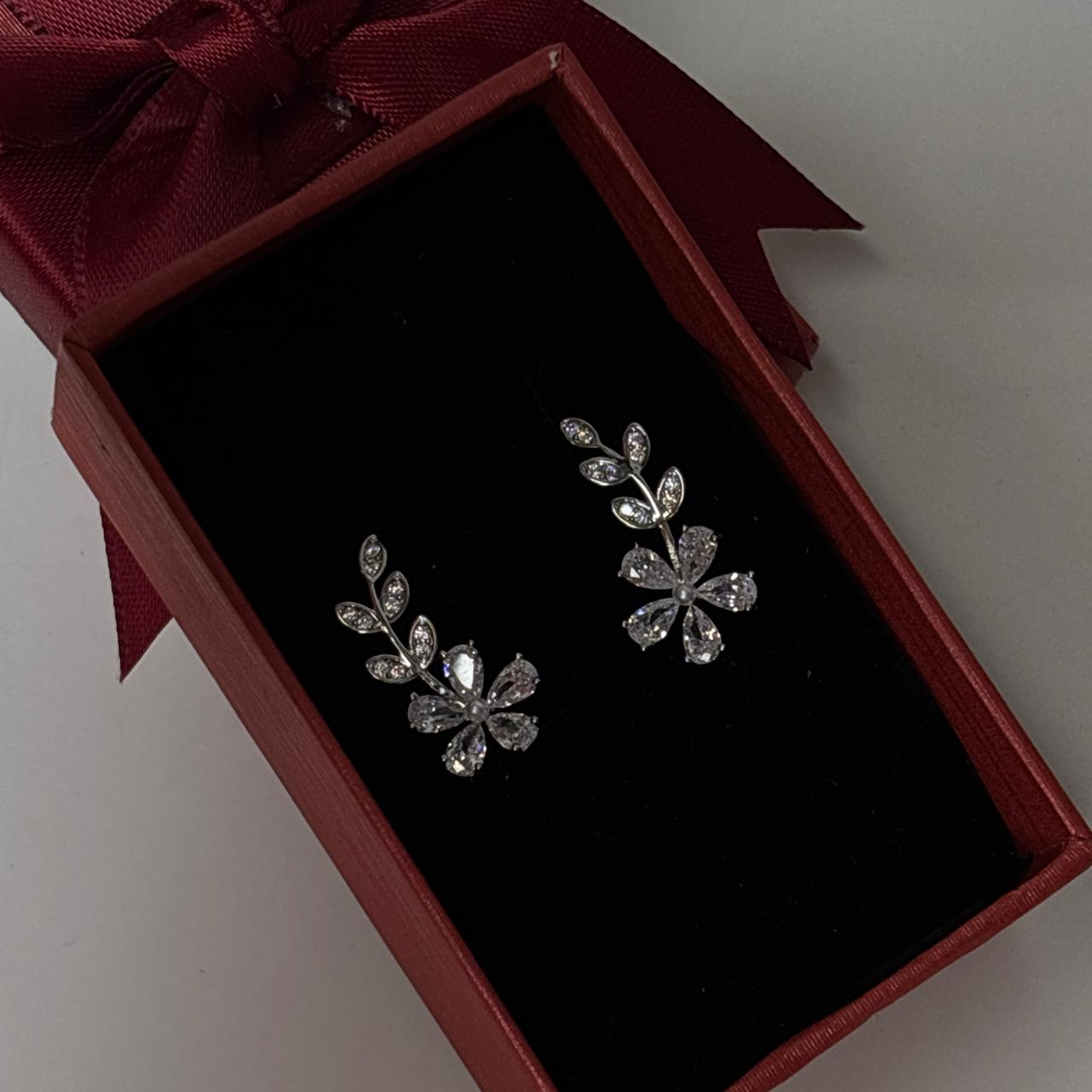 Flory Climber Silver Earrings
