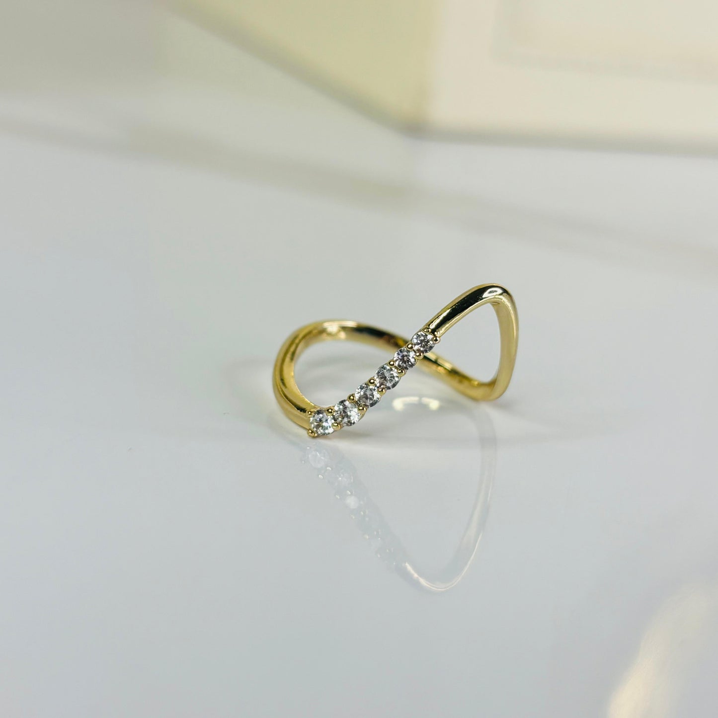Semi Studded V Vanki Statement Ring