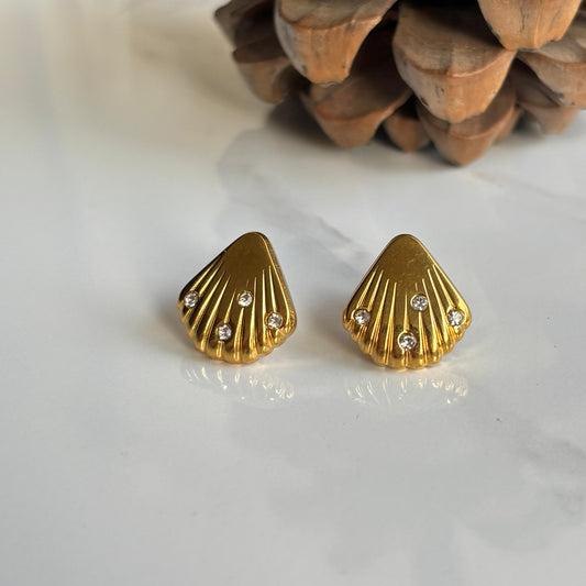 Sea Shell Beach Studs