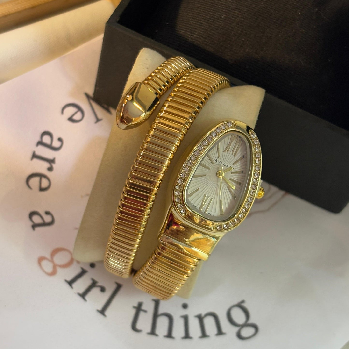 Bvlgari Serpant Watch (lWhite - Gold )
