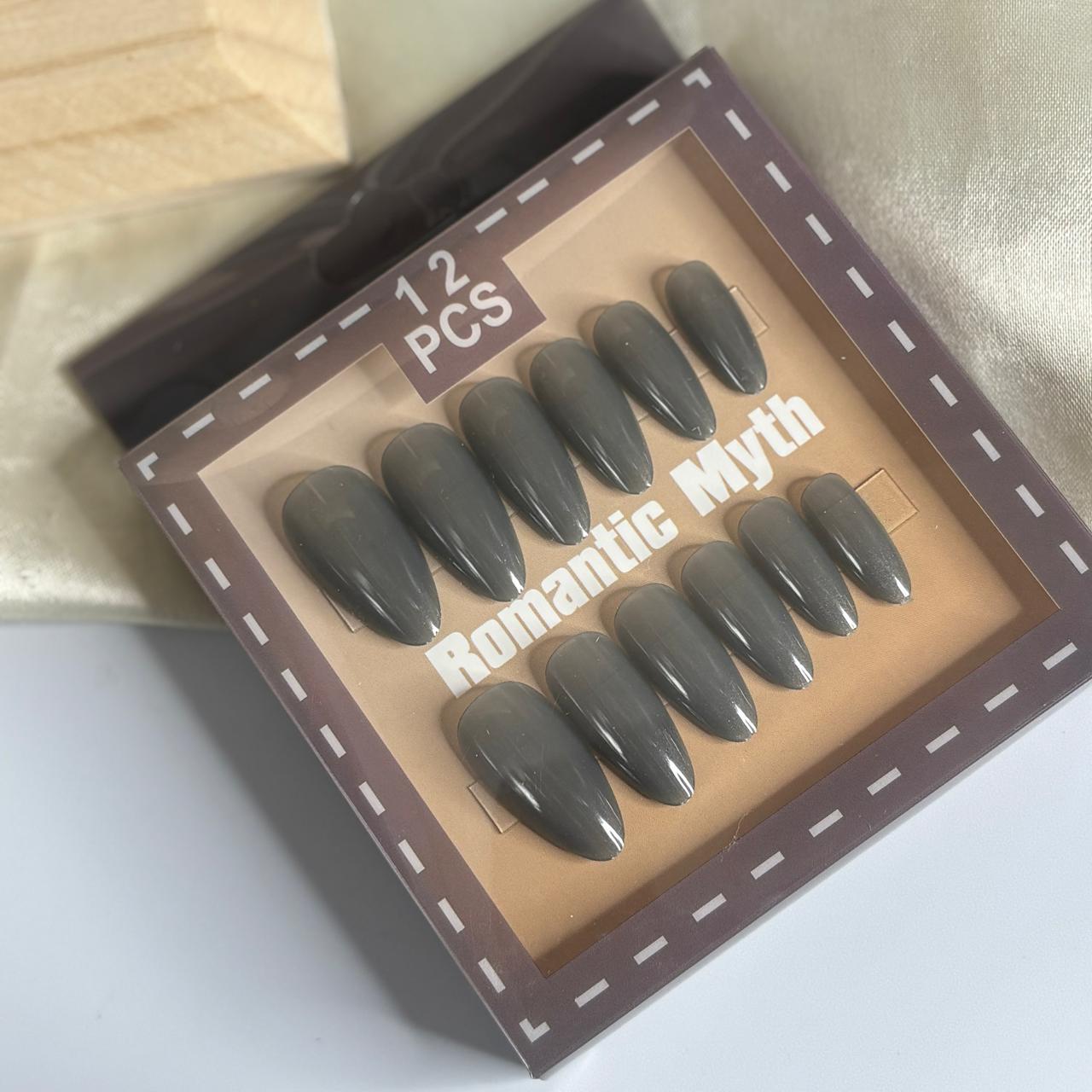 Cat Eye Nails 92