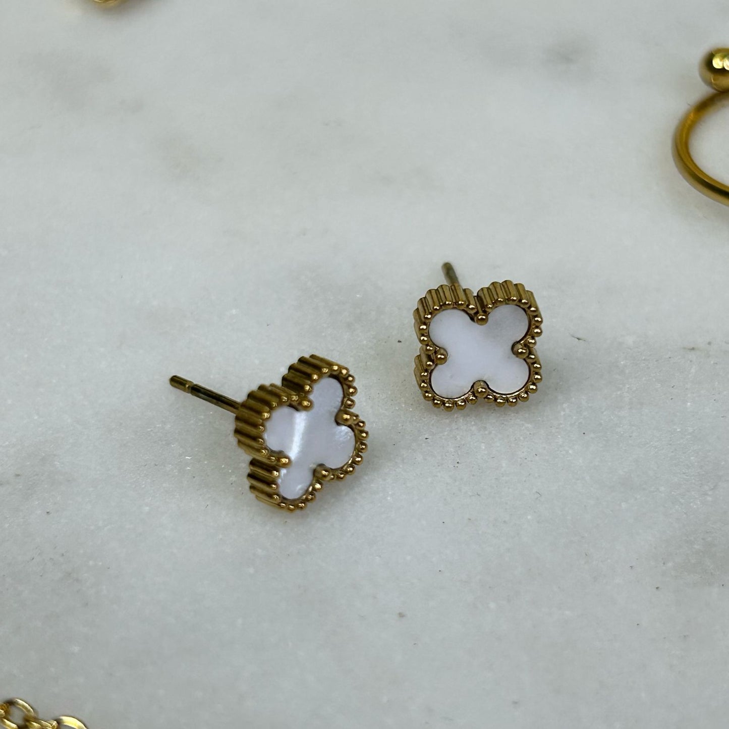 White Clover Jewellery Set