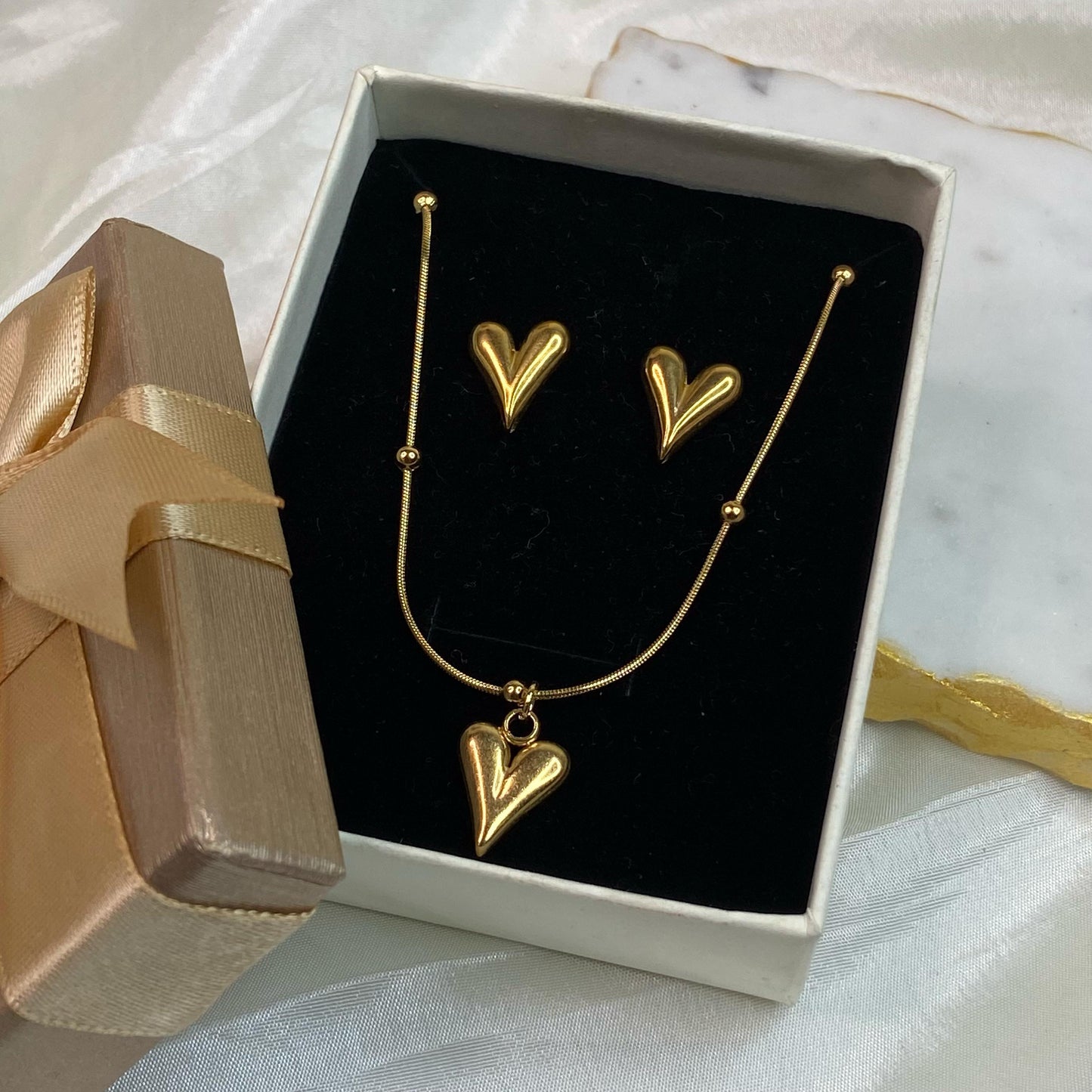 Viral Heart Jewelry Set (Necklace+Earrings)