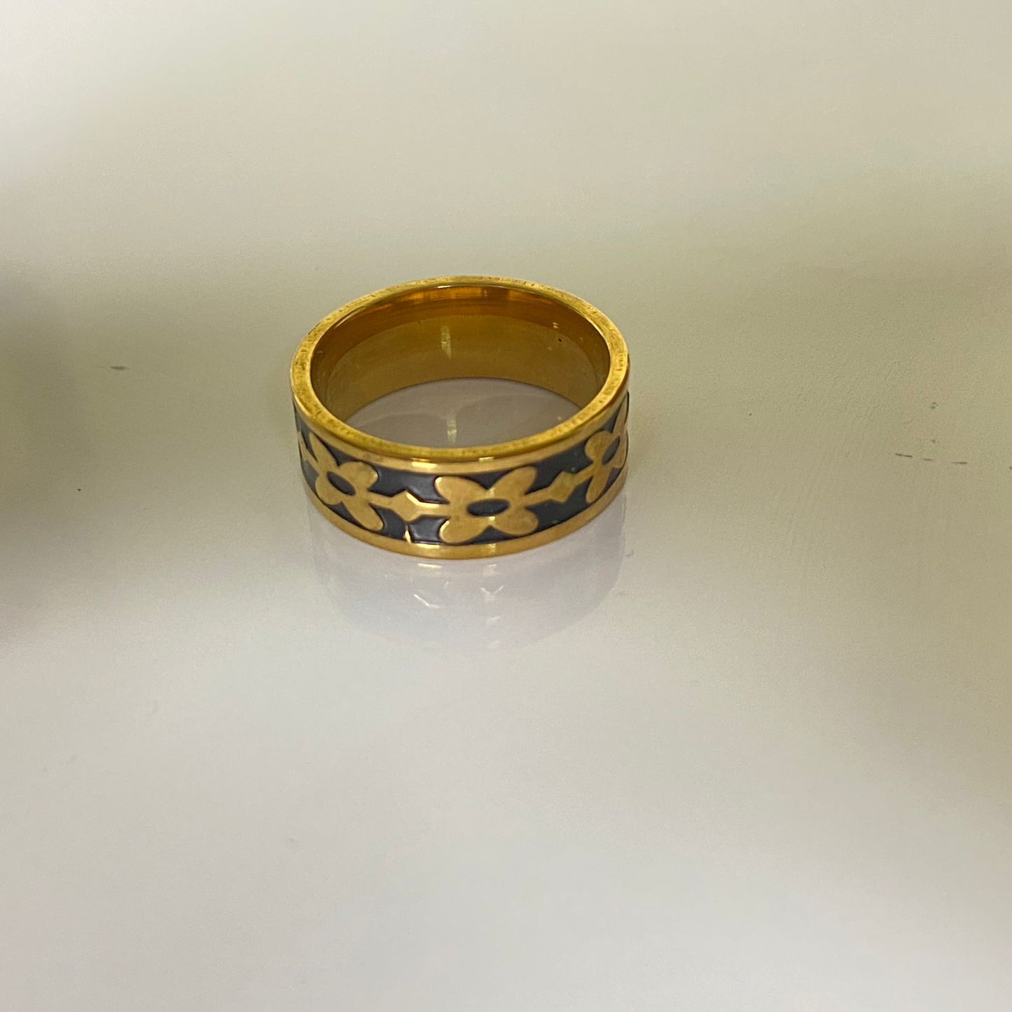 Escapade Men’s Ring