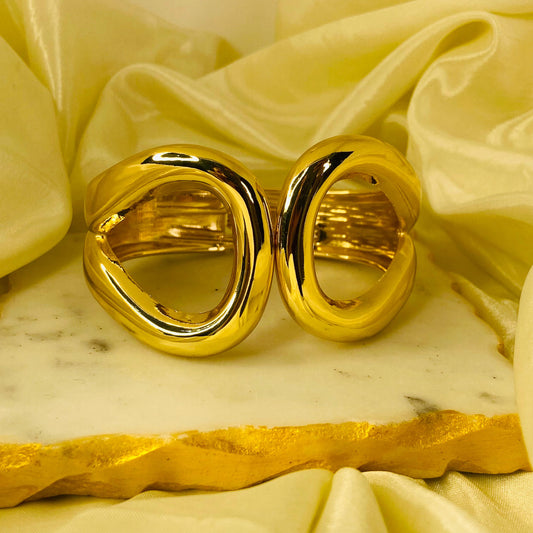 Elmora Chunky Cuff Bracelet