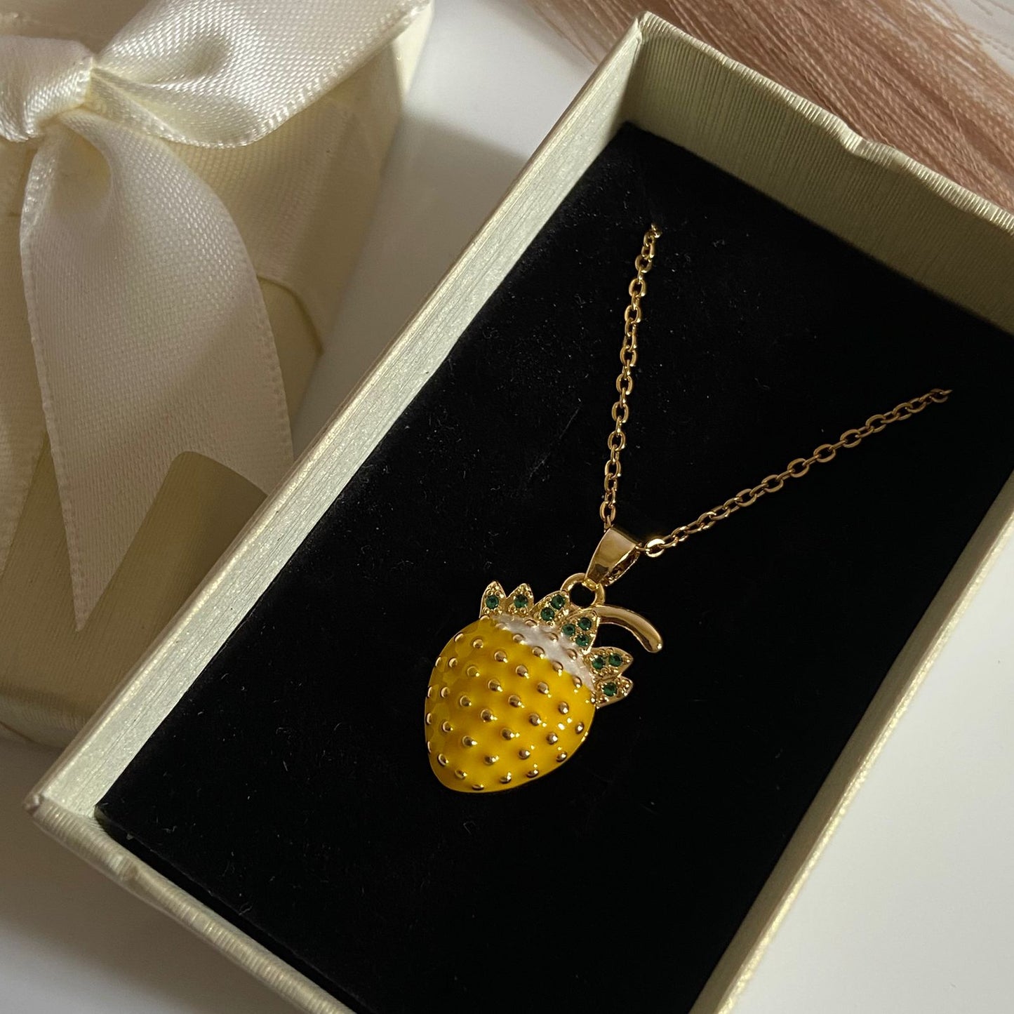 Pinapple Perry Necklace