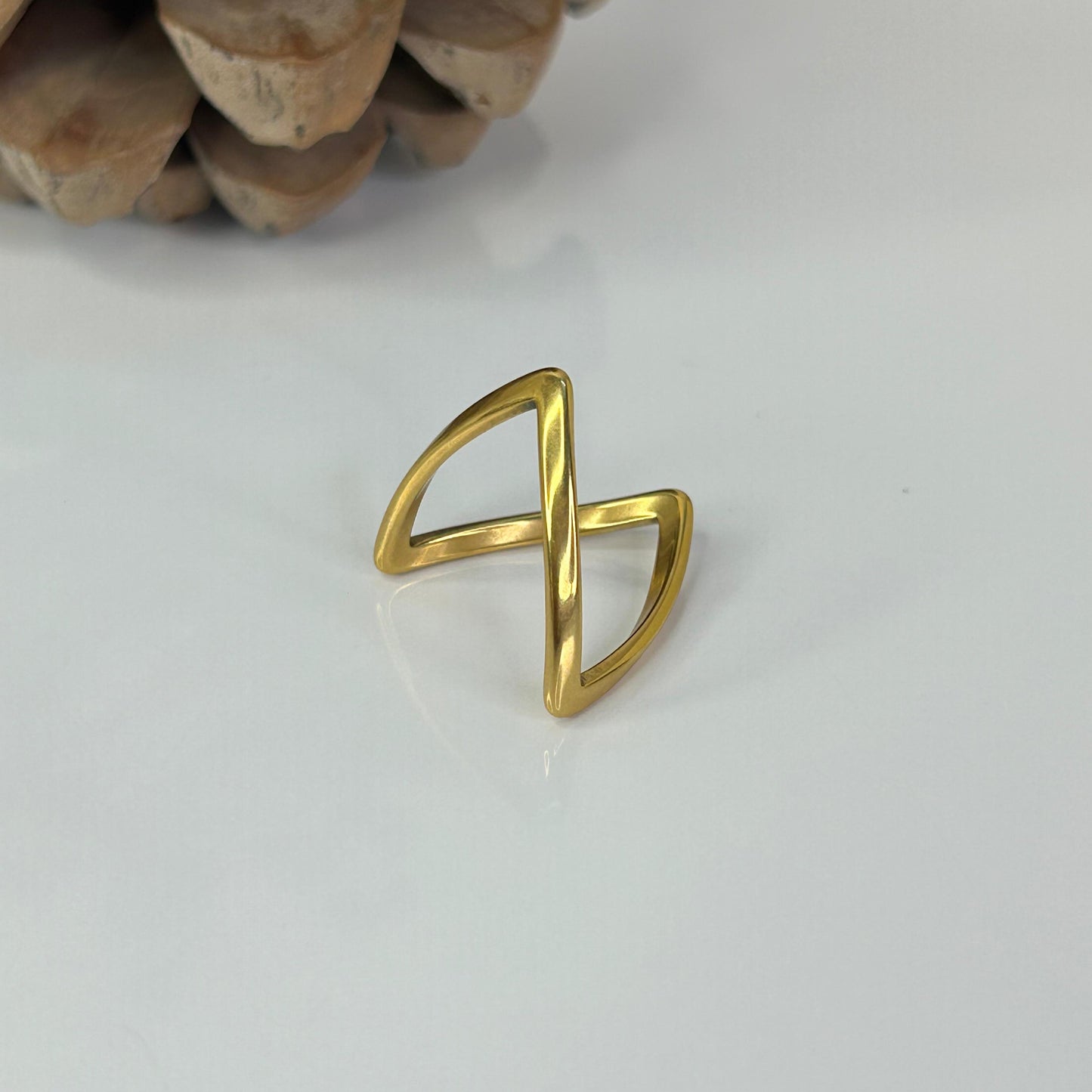 V Vanki Plain Ring