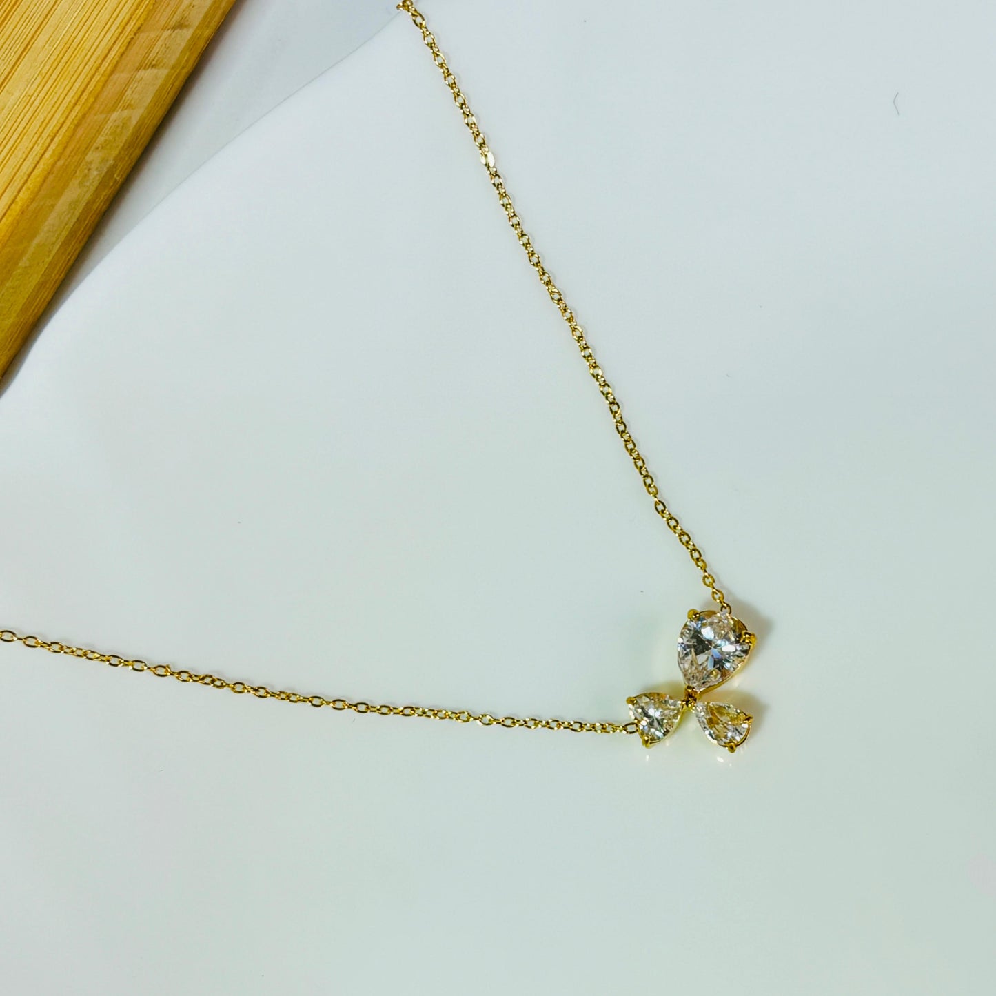 White Florum Necklace