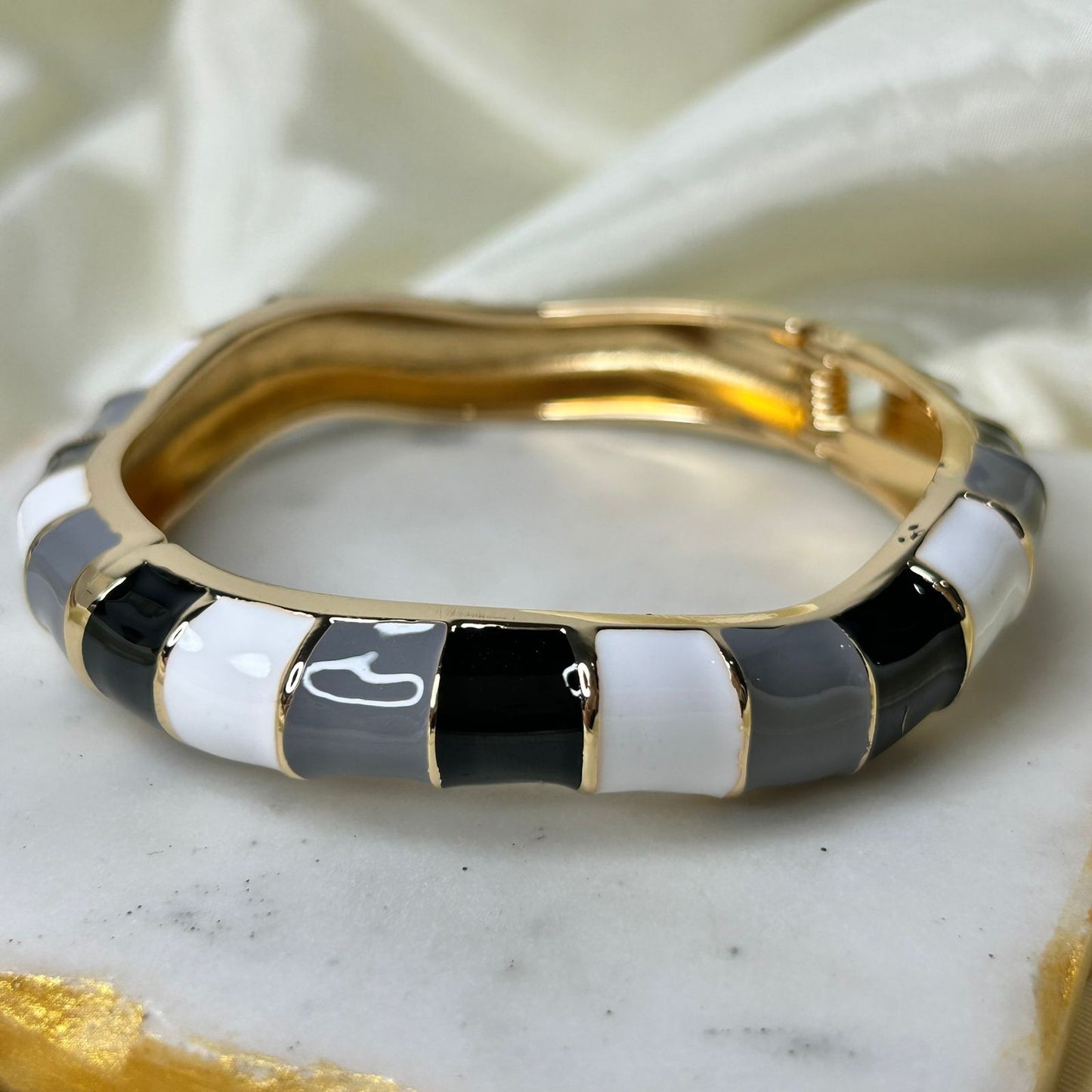 Dune Resin Bangles