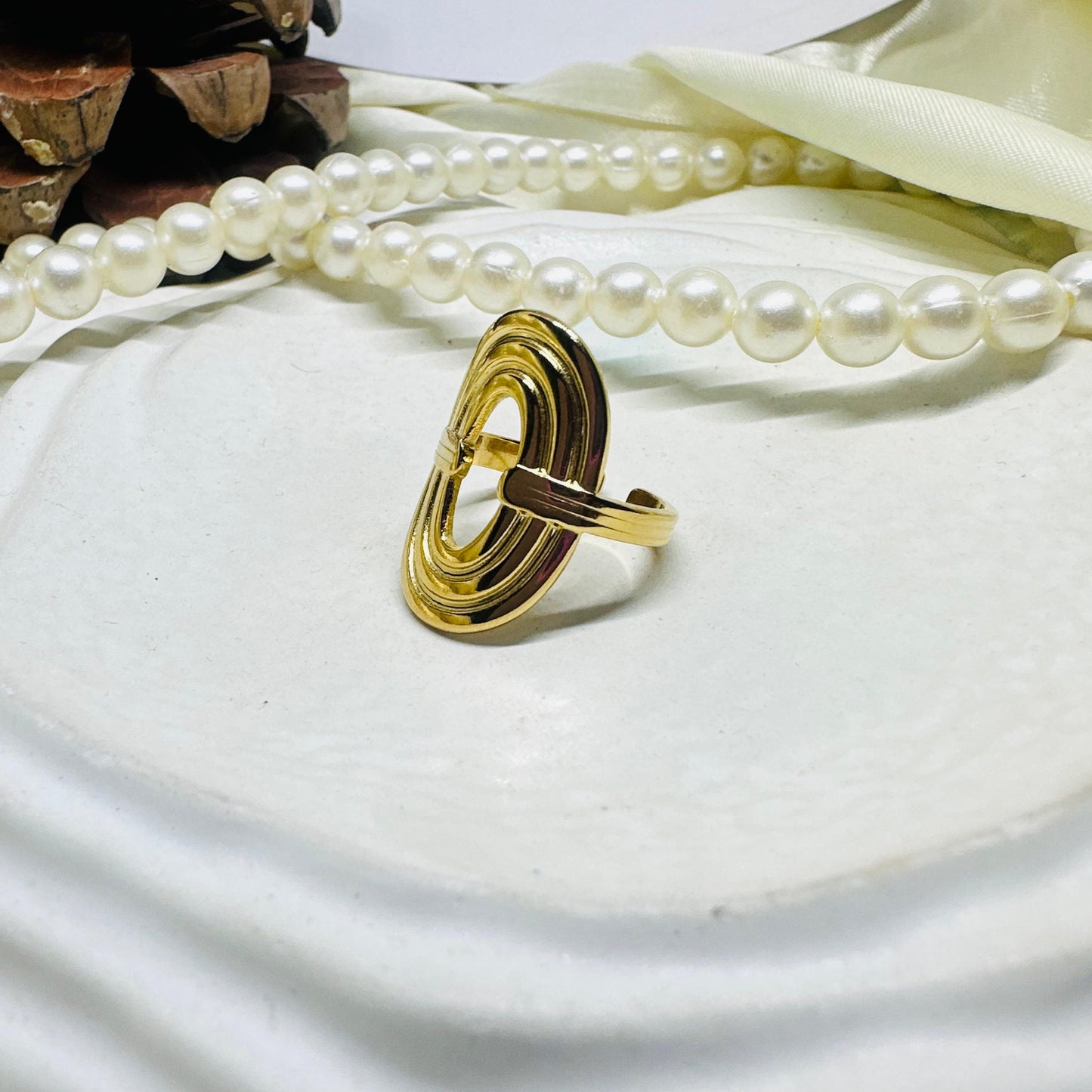 Ada Ring •