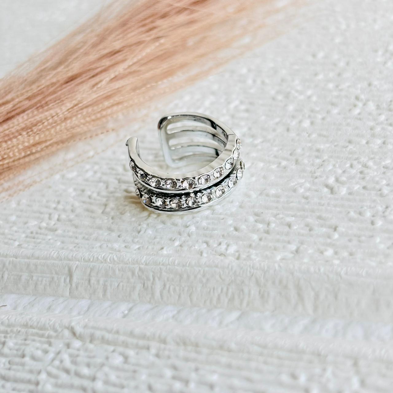 Klara Earcuff