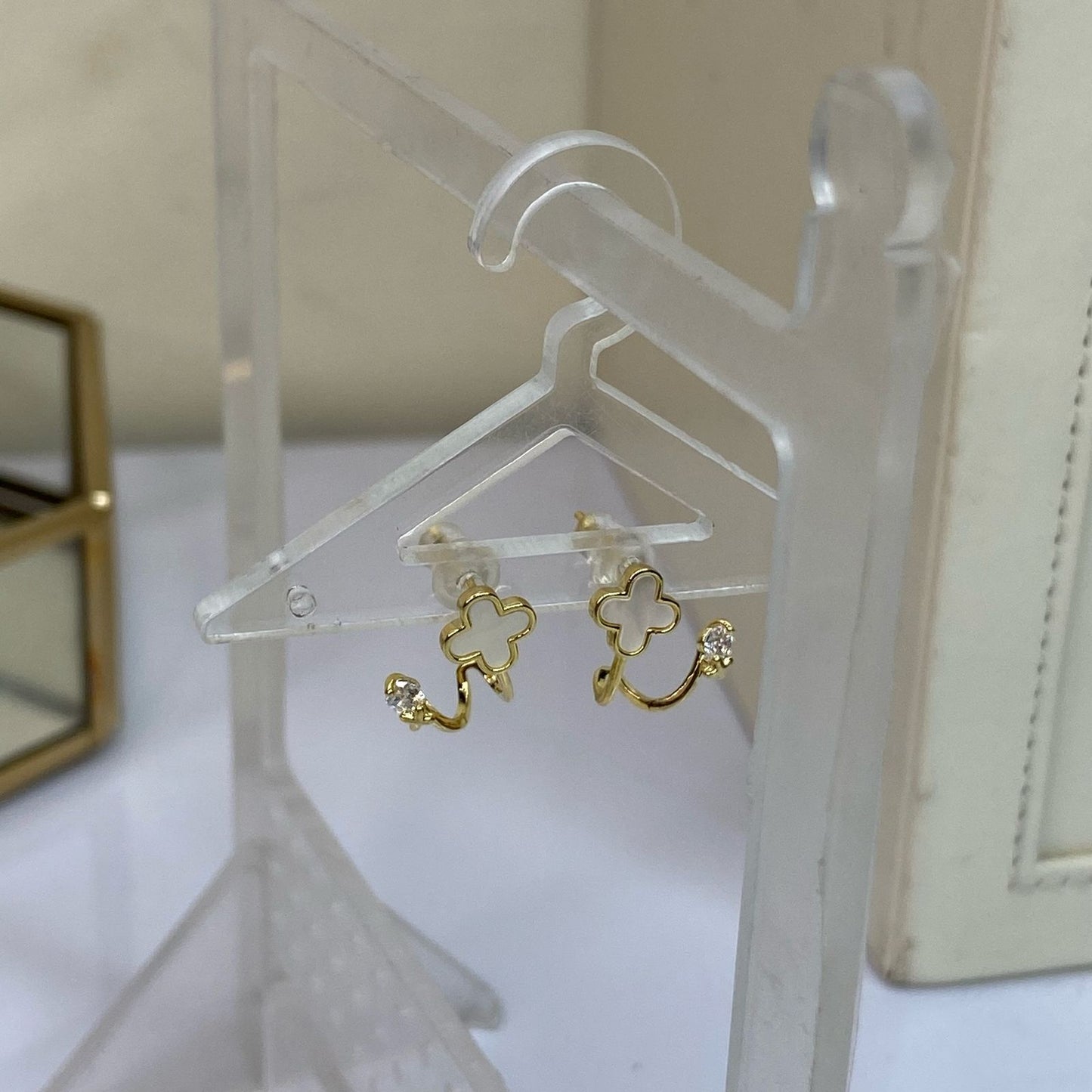 Four-Leaf Studs