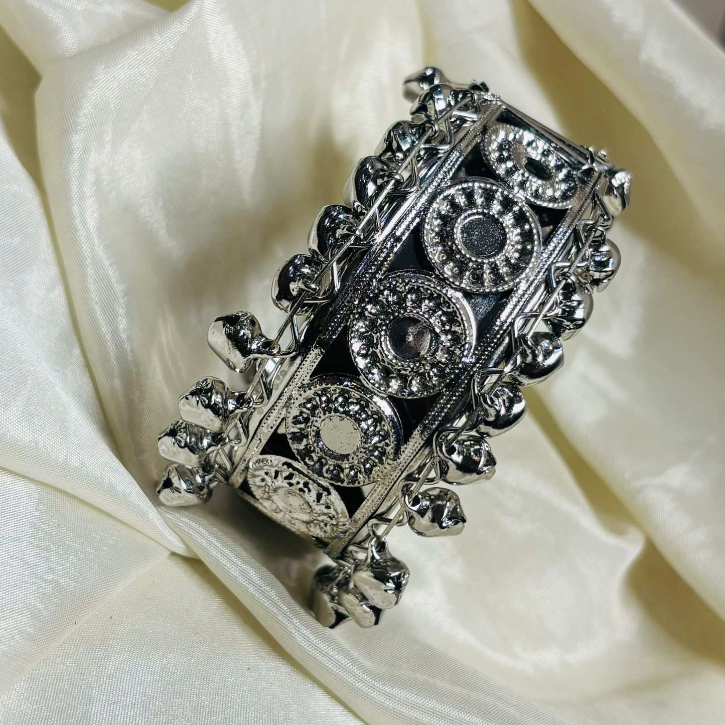 Chakli Openable Oxidise Bracelets
