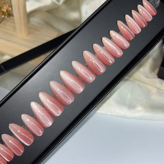 Ombré Cat Eye Nails 09