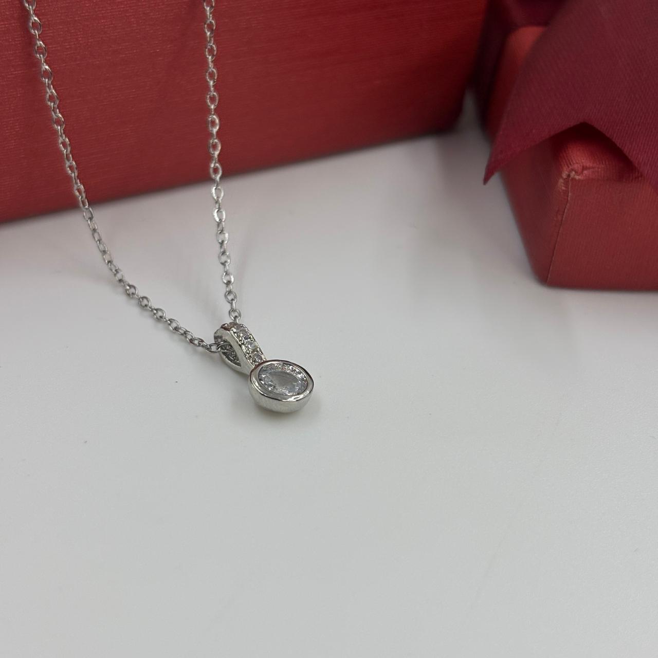 Dainty Solitaire Necklace ( Silver)