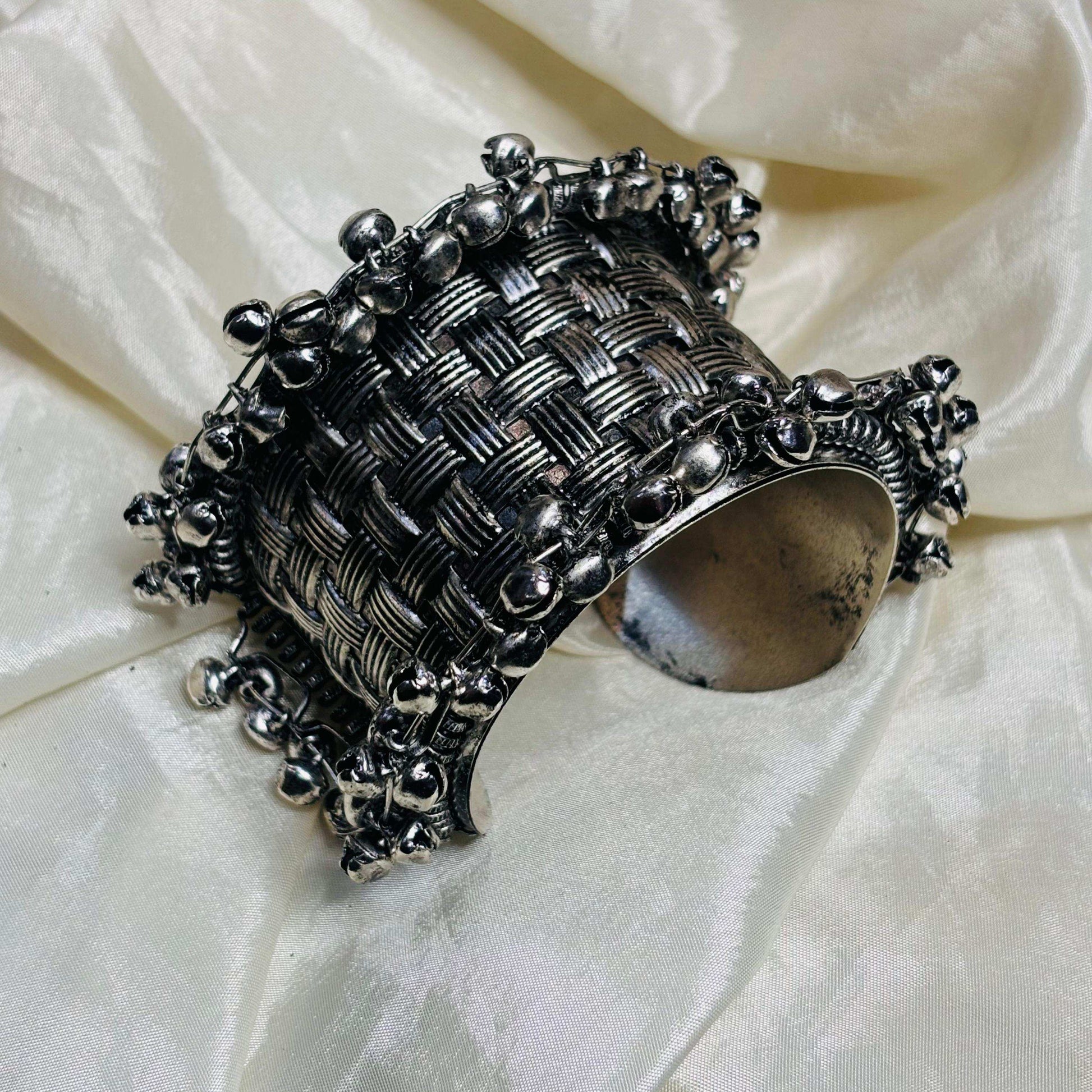 Nest Adjustable Festive Bracelet