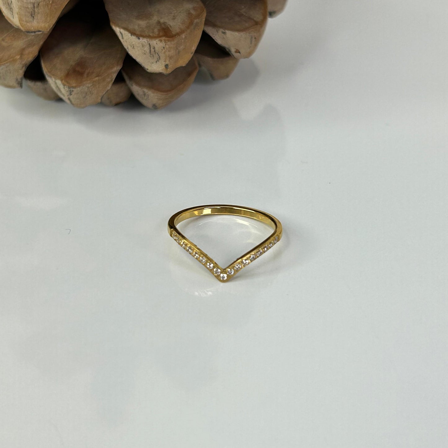Studded Minimal V Ring